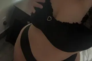 😍Sweet 🍭Sexy Snow Bunny 🥰Ask About My ✨Specials 💋 - Image 2